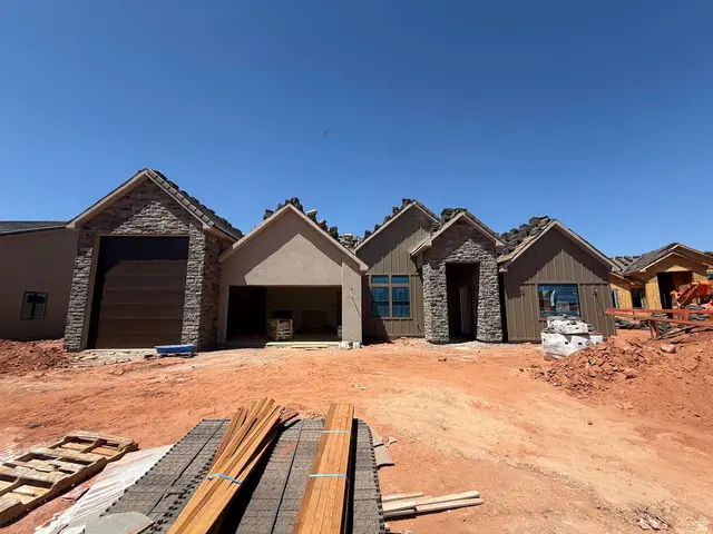 61 N 640 W #204, Ivins, UT 84738 - #1