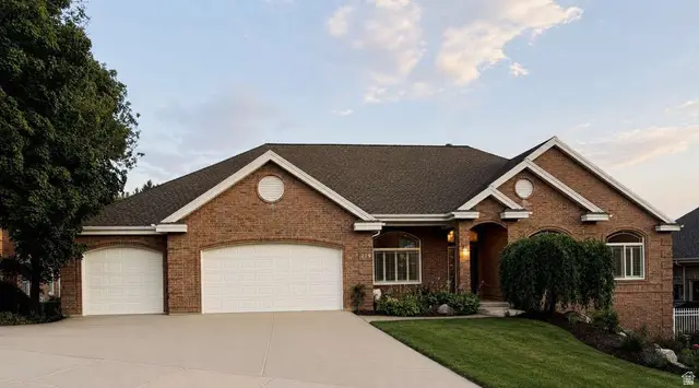 713 Springwood Dr, Farmington, UT 84025 - #1