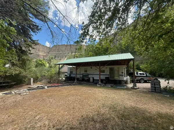 40271 W Chesterfield Cv, Fruitland, UT 84027