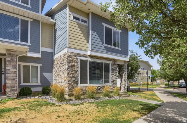 1747 W Pirgos Ln S, South Jordan, UT 84095 - #3