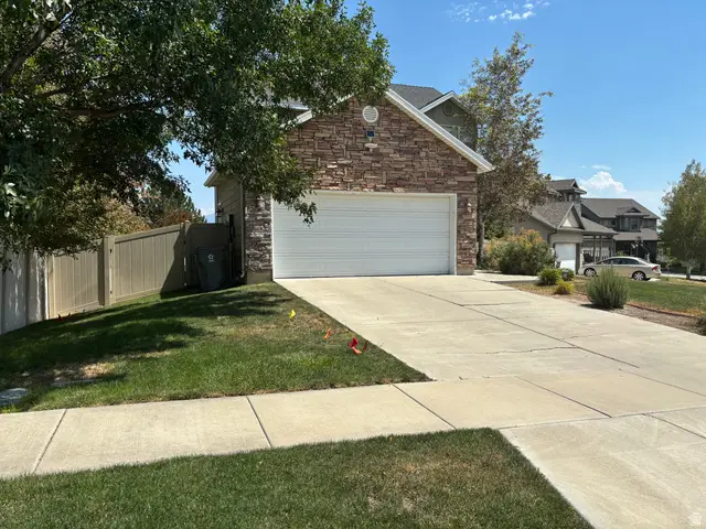 1914 N Thompson Pl W, Saratoga Springs, UT 84045 - #3