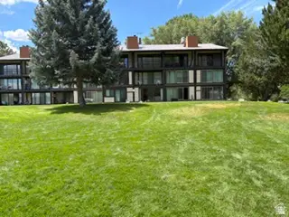 2176 S Bear Lake Blvd #409, Garden City, UT 84028