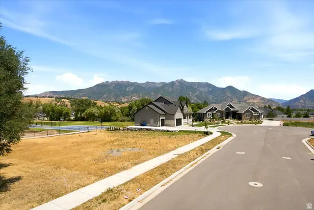 532 E Iris Ln #104, South Weber, UT 84405 - #1
