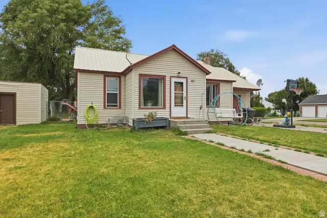 302 S 1st W W, Grace, ID 83241 - #2