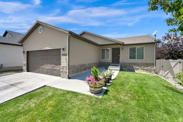 4523 N Buckboard St, Eagle Mountain, UT 84005 - #3