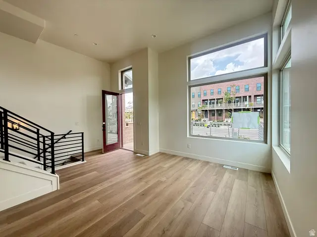 5351 W Center Field Dr S #124, South Jordan, UT 84009 - #2