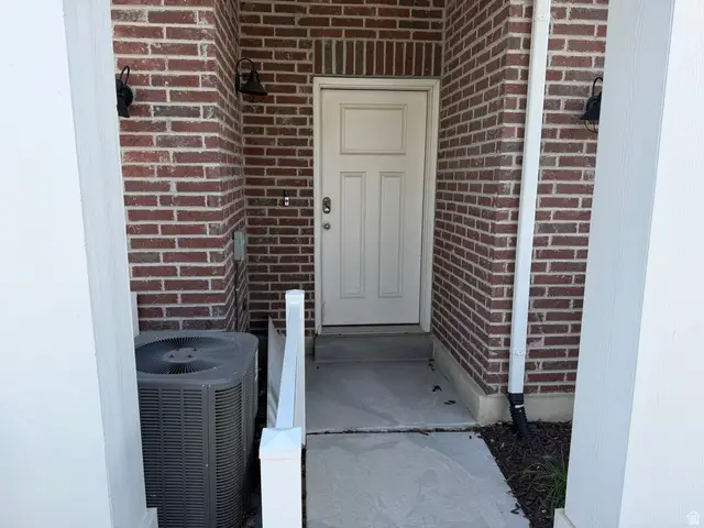 4215 W Silver Canyon Court St, Riverton, UT 84096 - #2