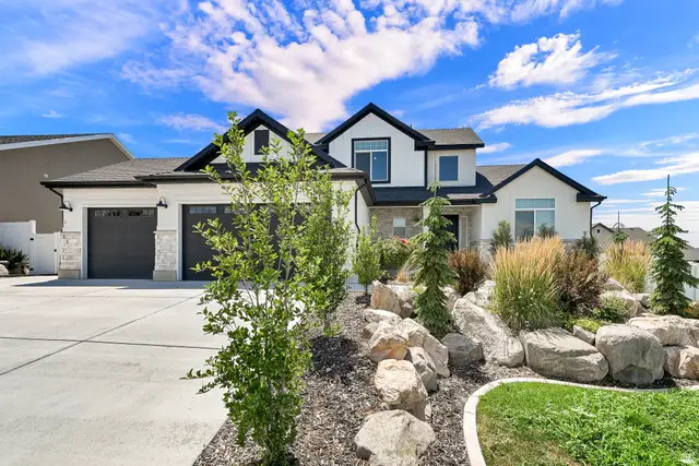 1568 E Cherry Ln, Layton, UT 84040 - #3