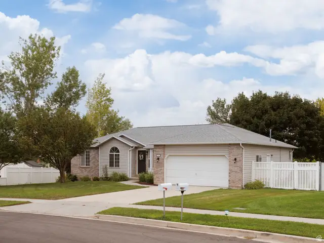 1041 N 300 W, American Fork, UT 84003 - #2