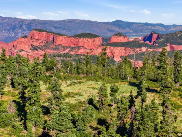 1063 W Kolob Ranch Dr, Springdale, UT 84767