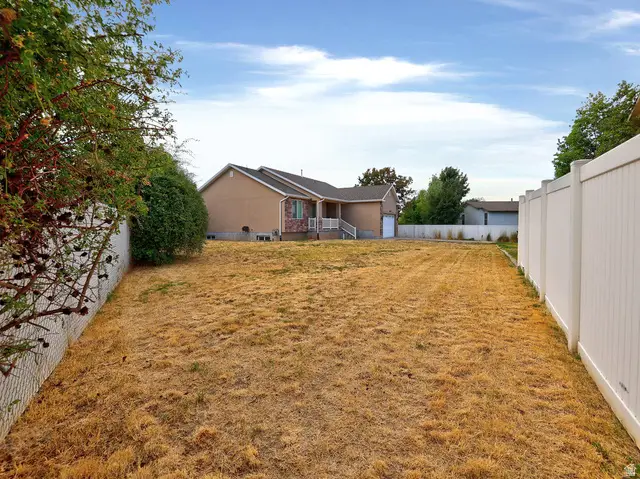 1065 S 1650 E, Clearfield, UT 84015 - #2