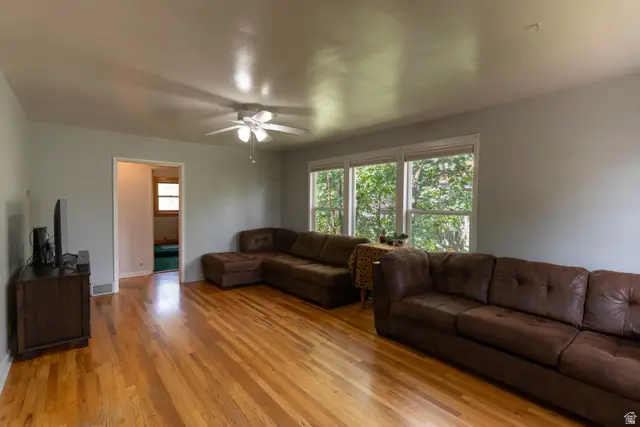416 E 500 S, River Heights, UT 84321 - #3
