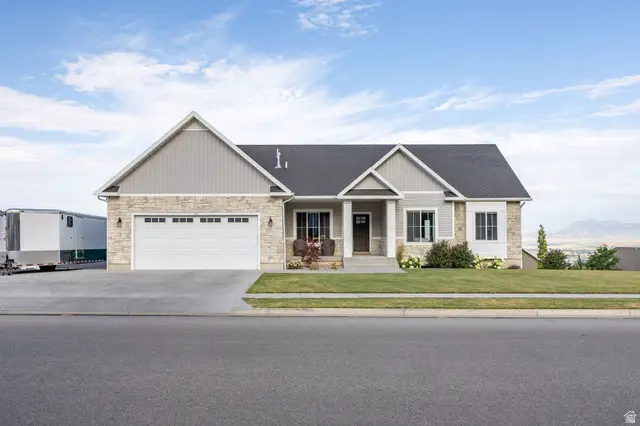 131 N 1000 E #3, Hyde Park, UT 84318 - #2