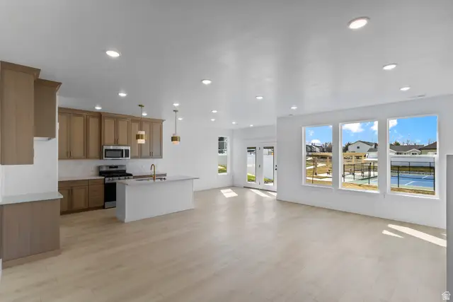 1876 W Rivergate Dr, Logan, UT 84321 - #2