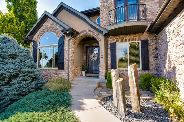 1709 E Deer Crest Dr, Fruit Heights, UT 84037 - #2