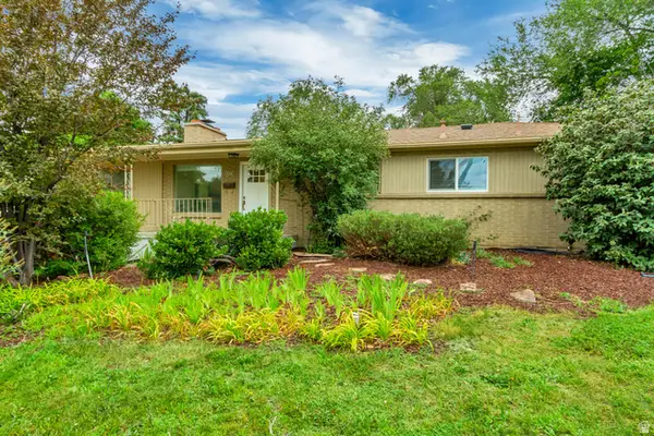 2855 E Pamela Dr, Cottonwood Heights, UT 84121