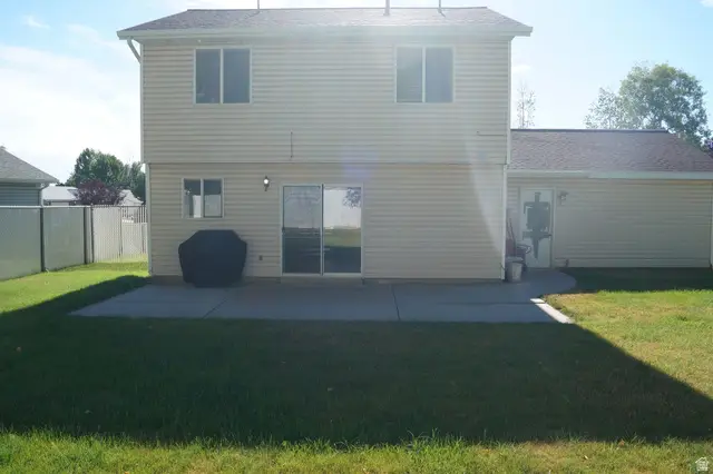586 N 1260 W, Clinton, UT 84015 - #2