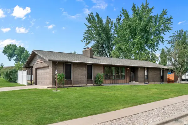 806 Vista Dr, South Ogden, UT 84403