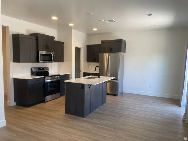 2296 E Alexander Ln, Saint George, UT 84790 - #3