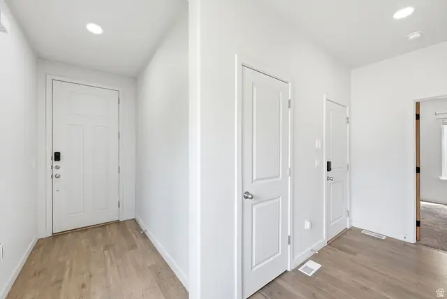 5657 W Lost Mine Ln S, Herriman, UT 84096 - #3
