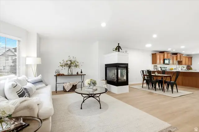 1339 E Lake Springs Ln S, Holladay, UT 84117 - #1