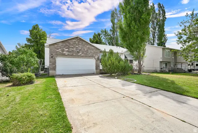 936 N 750 W, Clinton, UT 84015 - #2