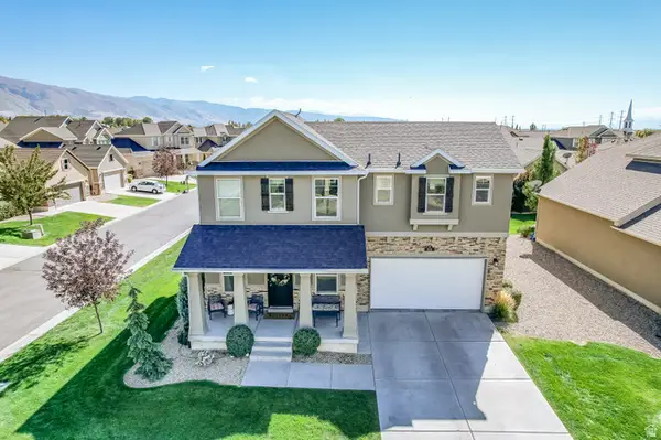 826 W Churchill Downs Dr S, Kaysville, UT 84037
