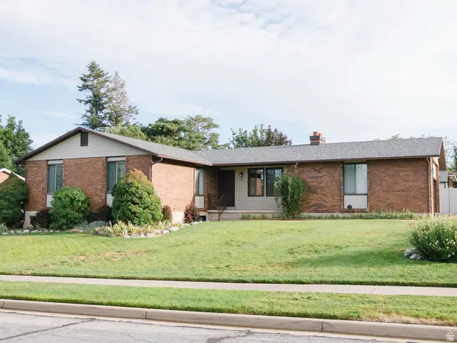 1157 E Creekview Dr, Fruit Heights, UT 84037 - #1