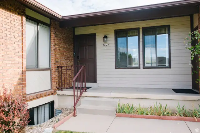 1157 E Creekview Dr, Fruit Heights, UT 84037 - #2