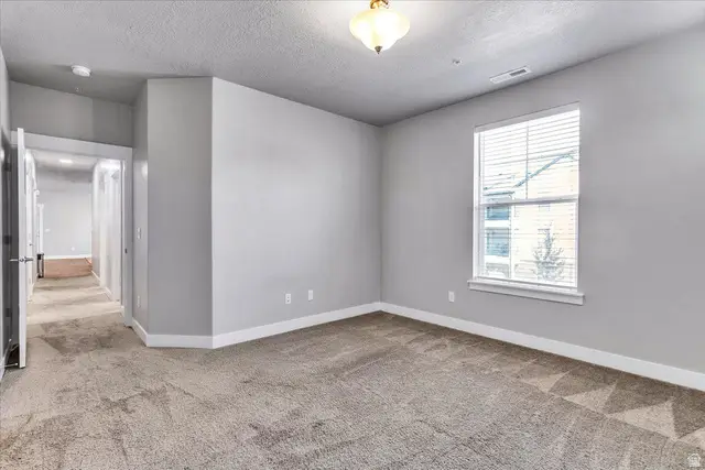 898 N Van Dyne Dr #D101, Saratoga Springs, UT 84045 - #3