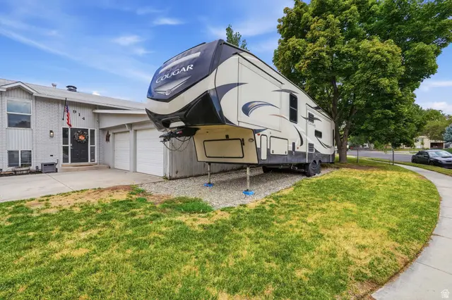 914 W 2600 N, Clinton, UT 84015 - #3