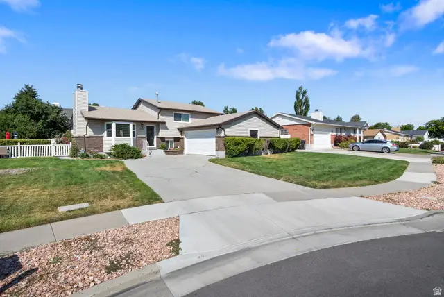5386 S Clover Meadow Dr, Murray, UT 84123 - #1