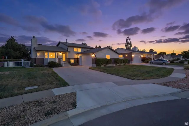 5386 S Clover Meadow Dr, Murray, UT 84123 - #3