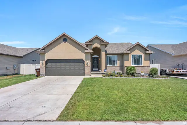 4613 E Bridleway Rd, Eagle Mountain, UT 84005 - #1