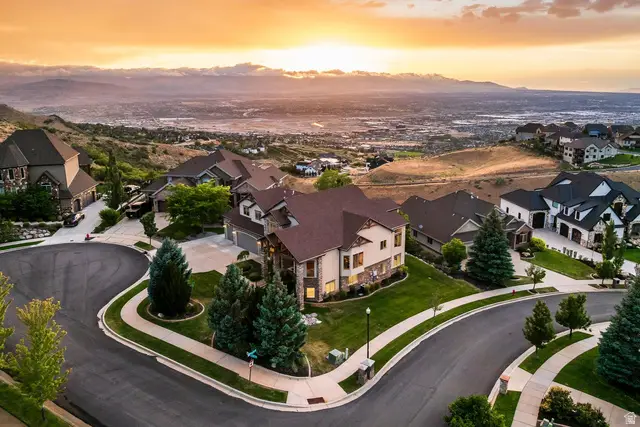 1263 E Wild Maple Ct, Draper, UT 84020 - #2