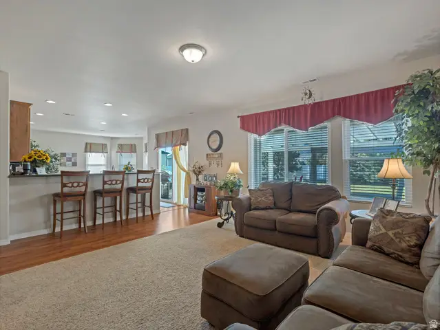 6863 W Breeanne Pl, Herriman, UT 84096 - #3