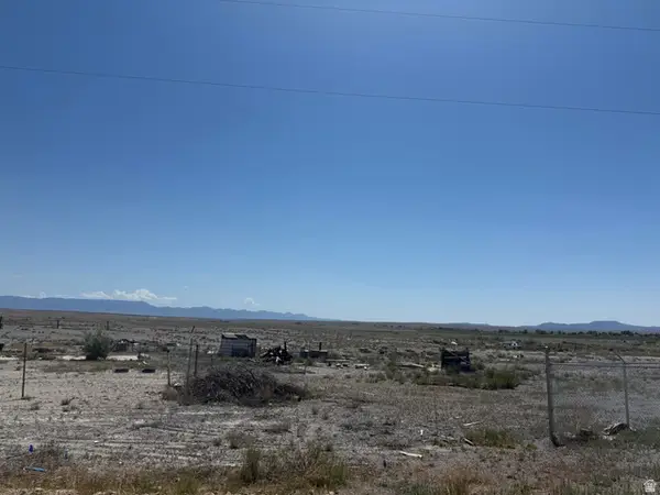 6500 S Center Miller Creek Rd E, Wellington, UT 84542