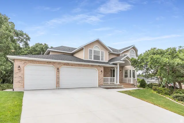 1921 Anasazi Dr, Ogden, UT 84403 - #2