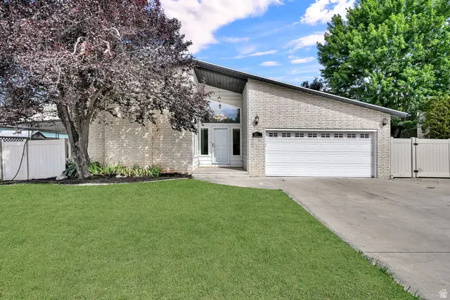 4769 Oxford Dr, Ogden, UT 84403 - #1