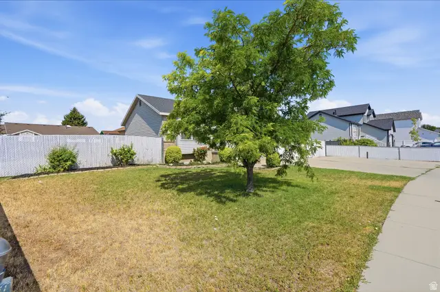 3366 S Shalise Cir, West Valley City, UT 84120 - #3