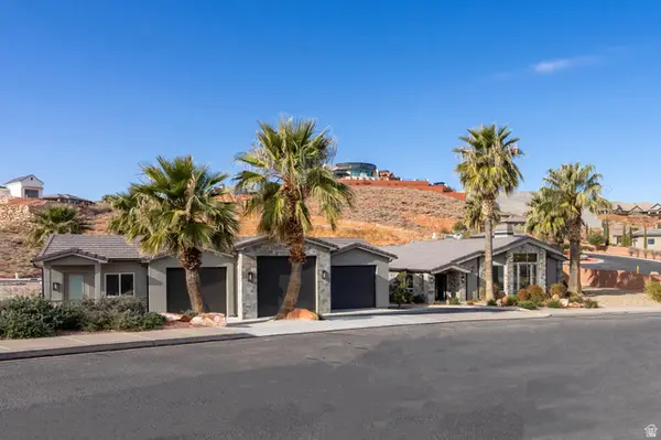 1297 W Lions Head Dr, Washington, UT 84780