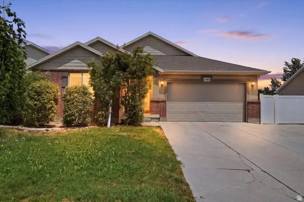 4582 W Black Powder Dr S, Herriman, UT 84096