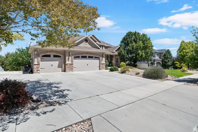 6042 W Trailview Way S, Herriman, UT 84096 - #2