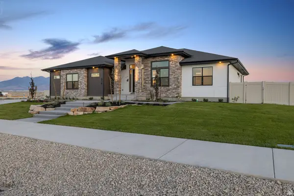 614 E Shelley Ln #215, Grantsville, UT 84029