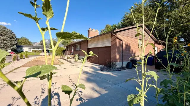 1236 E Violet Dr S, Sandy, UT 84094 - #2