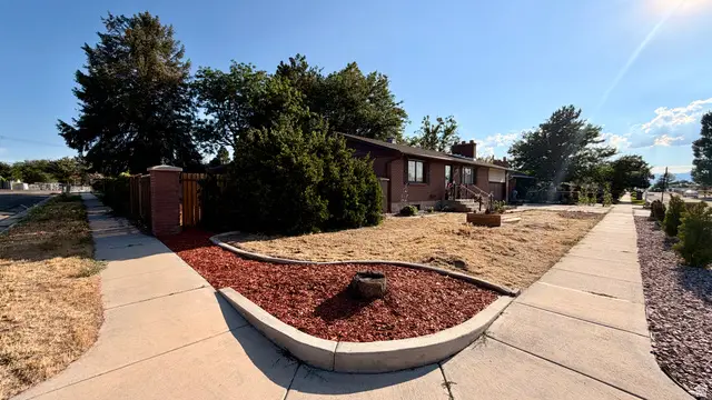 1236 E Violet Dr S, Sandy, UT 84094 - #3