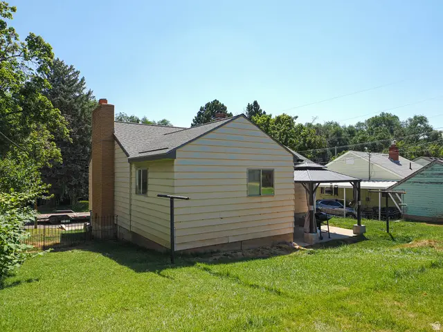 117 E Country Club Dr S, South Ogden, UT 84405 - #3