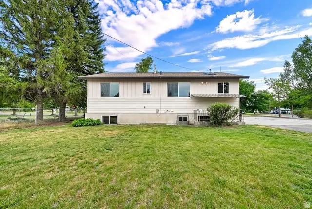 121 E 100 S, Smithfield, UT 84335 - #2