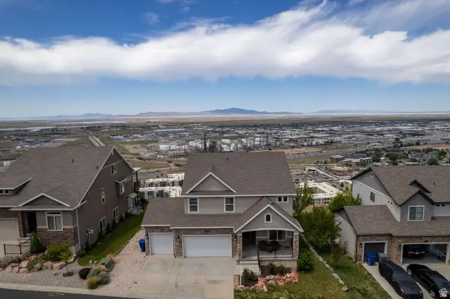 452 S Sunset Ridge Dr, North Salt Lake, UT 84054 - #3