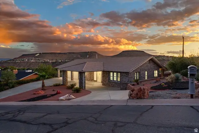 339 W Sandstone Cir, Saint George, UT 84770 - #1
